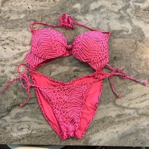 PINK Victoria’s Secret bikini